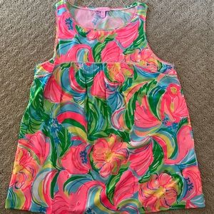 Lilly Pulitzer Flutter Top in “so appealing”
